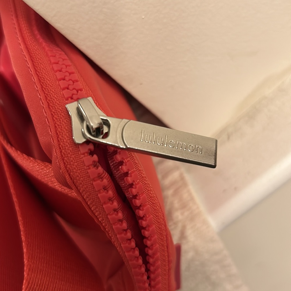 lululemon Pink Everywhere Belt Bag 1L Versatile Water-Repellent Fabric - Picture 5 of 10